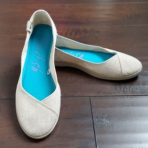 Blowfish Malibu Flats, Size 8.5